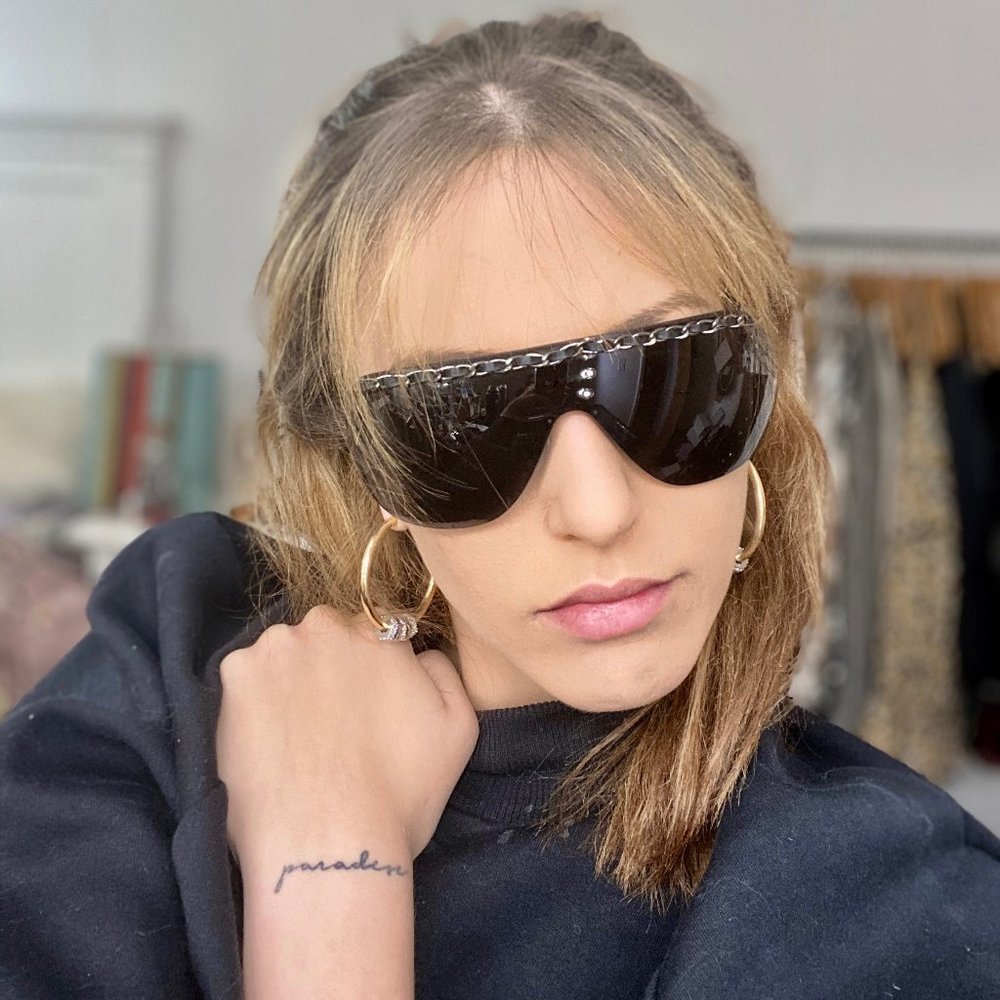VINTAGE ICONIC CHANEL Shield Chain Sunglasses